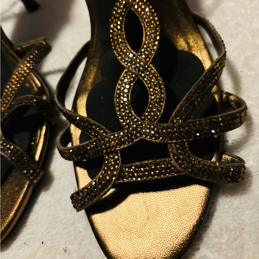 Almost Brand New Sparkly Heels By FOOT PETALS - Size 9 M - Box 71